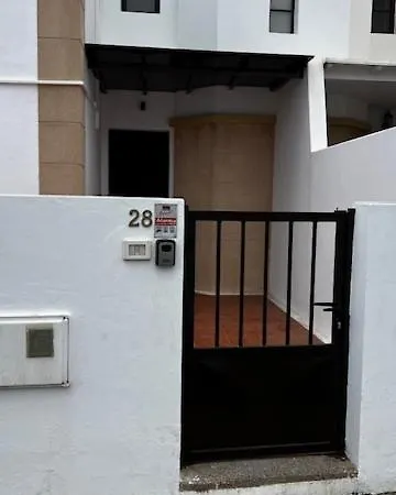 Dom wakacyjny Casa Natalia *